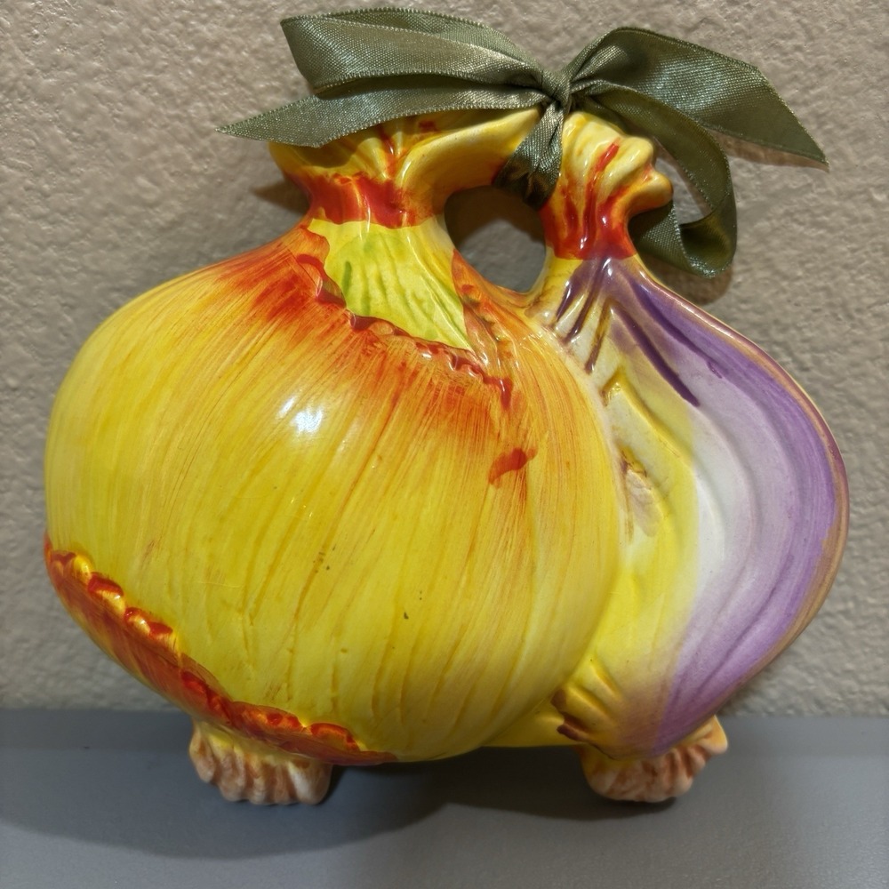 Glazed Ceramic 3D Double Onion Vegetable Wall Plaque Yellow Purple Kitchen Art